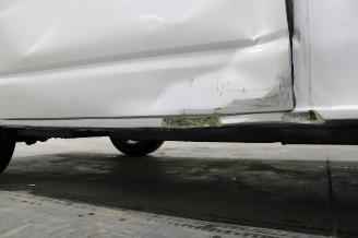 Volkswagen Transporter T6 picture 8
