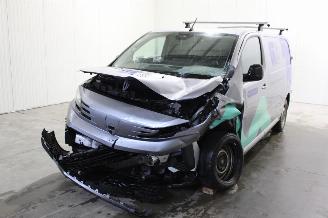 krockskadad bil auto Peugeot Expert  2024/9