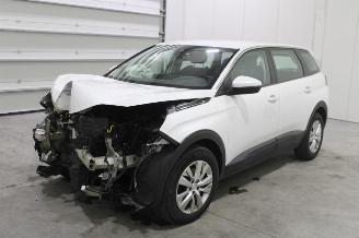 krockskadad bil auto Peugeot 5008  2020/2