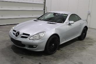 Vaurioauto  passenger cars Mercedes SLK 200 2004/7