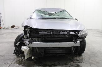 Peugeot 208  picture 7