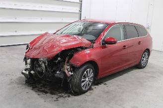 krockskadad bil auto Peugeot 308  2020/9