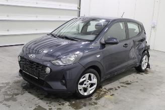 Vaurioauto  passenger cars Hyundai I-10 i10 2021/9