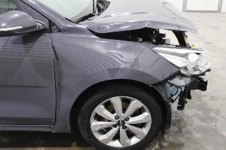 Kia Rio  picture 7
