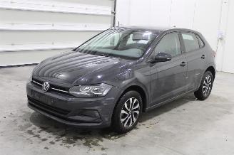 krockskadad bil auto Volkswagen Polo  2021/6