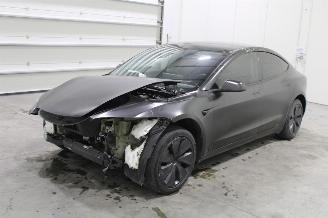 Voiture accidenté Tesla Model 3  2024/3