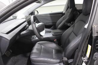 Tesla Model 3  picture 11