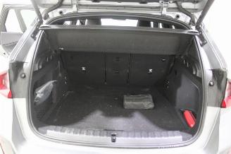 BMW iX1  picture 20