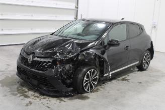 krockskadad bil auto Renault Clio  2025/8