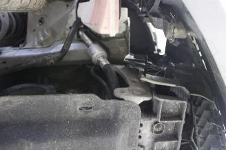 Peugeot 208  picture 17