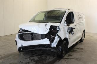 krockskadad bil auto Ford Transit  2024/10
