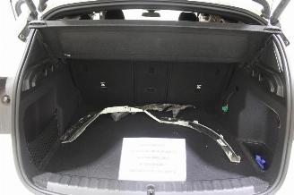 BMW iX1  picture 22