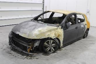 Vrakbiler auto Volkswagen Golf  2022/1