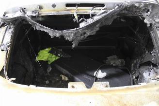 Peugeot 208  picture 21