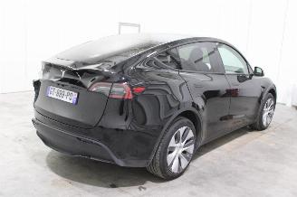 Tesla Model Y  picture 3