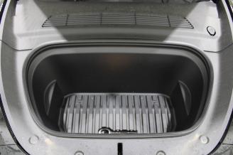 Tesla Model Y  picture 14