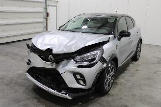 Damaged car Renault Captur  2022/6