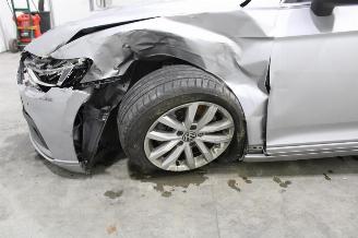 Volkswagen Passat  picture 5