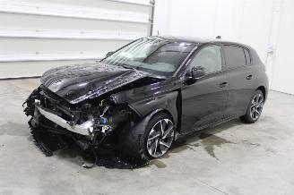 Damaged car Peugeot 308  2025/6