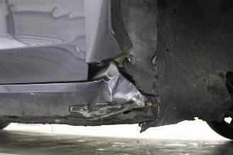 Tesla Model 3  picture 20