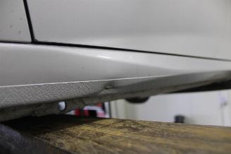 Peugeot 208  picture 21