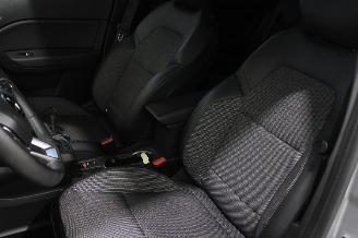 Renault Captur  picture 10