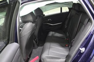 BMW 3-serie 320 picture 11