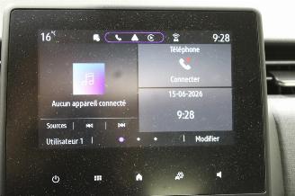 Renault Clio  picture 13