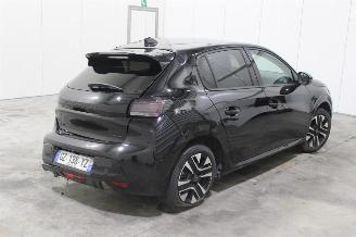 Peugeot 208  picture 3