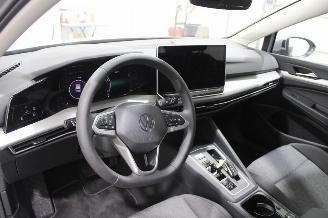 Volkswagen Golf  picture 9