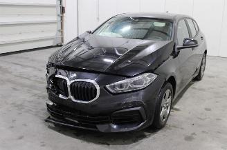 skadebil auto BMW 1-serie 116 2024/9