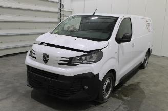 skadebil auto Peugeot Expert  2025/4