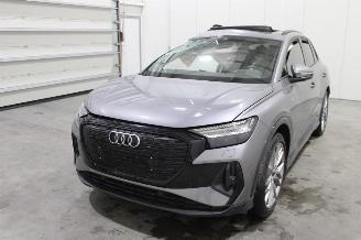 Coche siniestrado Audi Q4 e-tron 2023/5