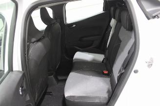Renault Clio  picture 11