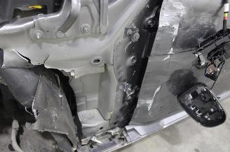 Jaguar XE  picture 23