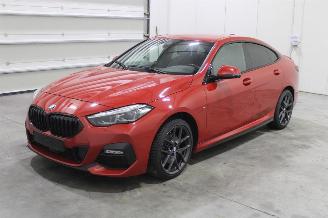krockskadad bil auto BMW 2-serie 218 2021/3