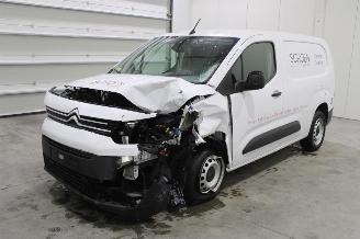 krockskadad bil auto Citroën Berlingo  2023/9