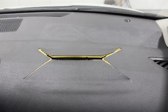 Mazda 2  picture 19