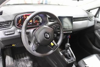 Renault Clio  picture 9