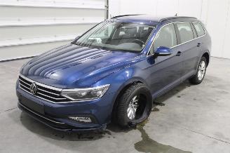Damaged car Volkswagen Passat  2023/2