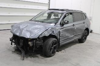 skadebil auto Volkswagen Tiguan  2023/11