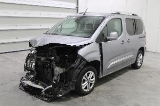 krockskadad bil auto Toyota ProAce CITY 2021/11