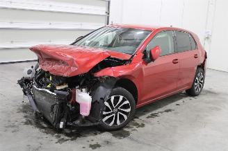 skadebil auto Volkswagen Golf  2023/2
