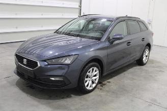 krockskadad bil auto Seat Leon  2023/6