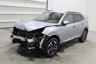 krockskadad bil auto Peugeot 2008  2021/4