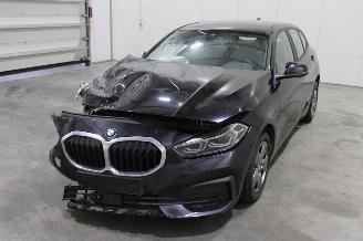 Vrakbiler auto BMW 1-serie 116 2024/4