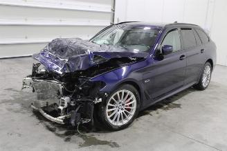 krockskadad bil auto BMW 5-serie 530 2024/3