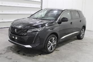 skadebil auto Peugeot 5008  2024/5