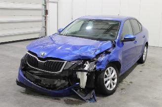 skadebil auto Skoda Octavia  2020/1