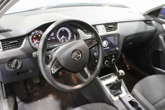 Skoda Octavia  picture 10